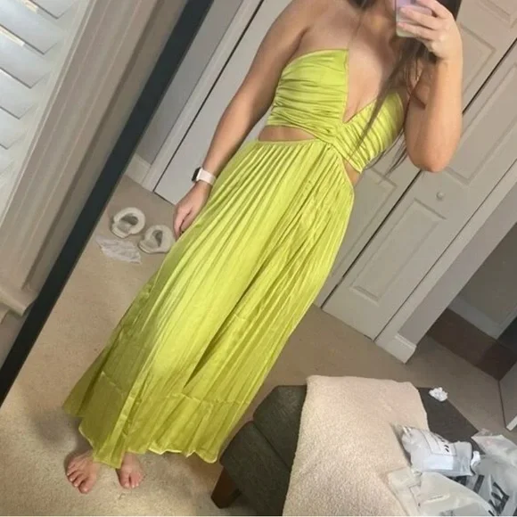 Pink Cut Out Ruched Halter neck pleated Satin midi Dress- straps can criss cross - Picture 7 of 14